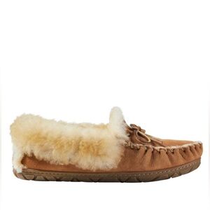 L.L.Bean Women’s Wicked Good Moccasins – Size 7 Medium Shearling Slippers